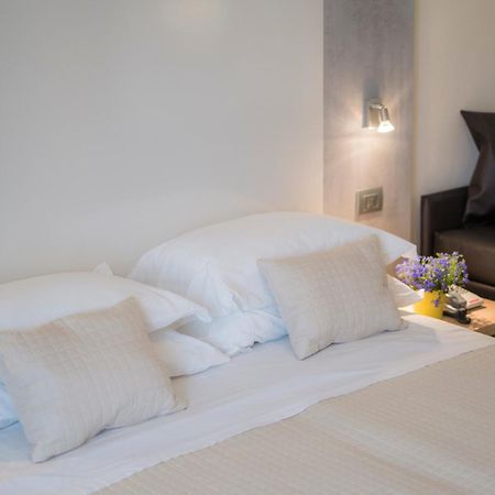 Hotel Ricchi リミニ エクステリア 写真